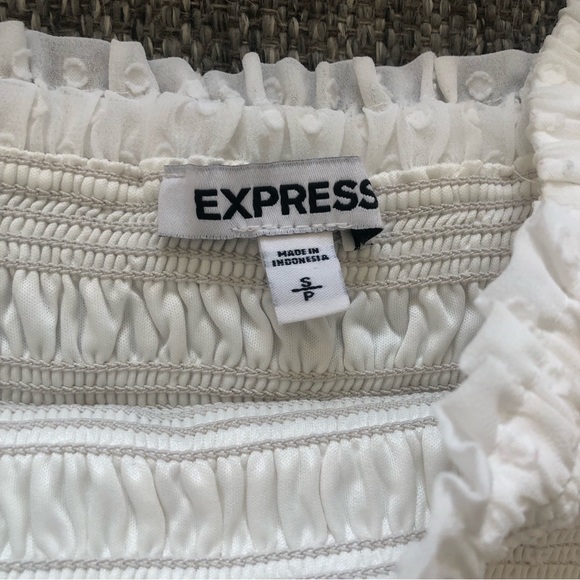 EXPRESS WHITE SMOCKED PUFF SLEEVE TOP, SIZE PETITE SMALL - Picture 7 of 10